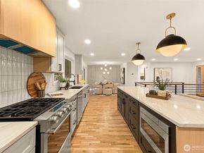 20249 149th Place NE, Woodinville WA 98072
