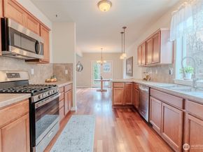 12707 12th Dr SE, Everett WA 98208