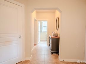 12707 12th Dr SE, Everett WA 98208