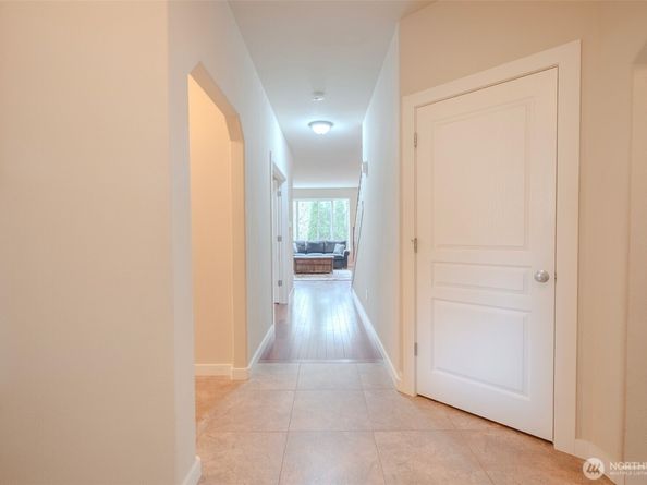 12707 12th Dr SE, Everett WA 98208