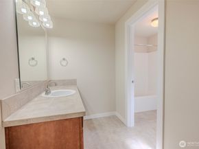 12707 12th Dr SE, Everett WA 98208