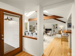 10622 184th Avenue NE, Redmond WA 98052