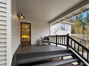 10622 184th Avenue NE, Redmond WA 98052