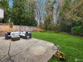 10622 184th Avenue NE, Redmond WA 98052