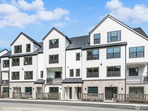 762 NW Holly Street, Issaquah WA 98027