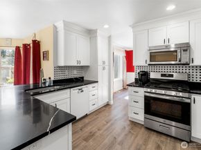 37815 21st Court S, Federal Way WA 98003