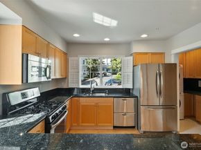 2060 132nd Avenue SE G612, Bellevue WA 98005