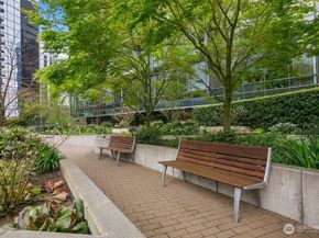 500 106th Avenue NE 2609, Bellevue WA 98004