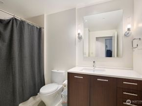 500 106th Avenue NE 2609, Bellevue WA 98004