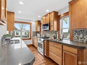 4414 Eastern Avenue N 4418, Seattle WA 98103