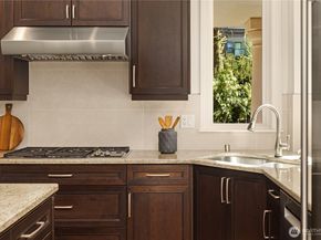 1185 Broadway E 1, Seattle WA 98102