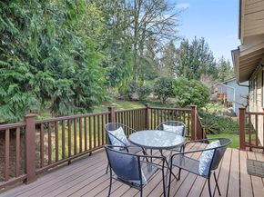17621 157th Avenue SE, Renton WA 98058