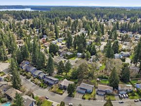 17621 157th Avenue SE, Renton WA 98058