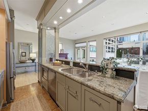 2030 Western Avenue 614, Seattle WA 98121