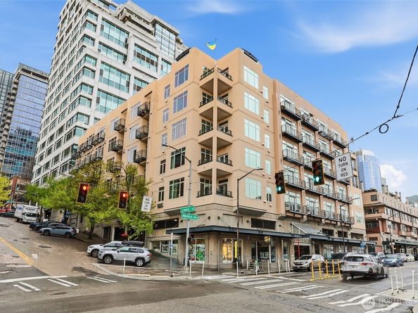 2030 Western Avenue 614, Seattle WA 98121