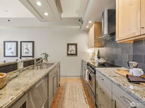 2030 Western Avenue 614, Seattle WA 98121