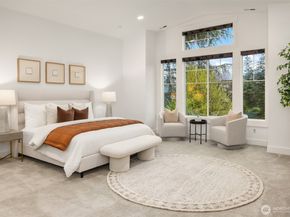 2005 105th Avenue NE, Bellevue WA 98004
