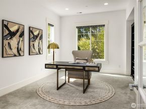 2005 105th Avenue NE, Bellevue WA 98004