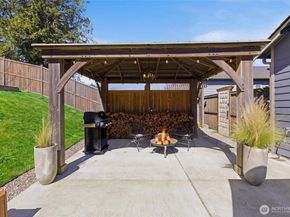 25681 NE School House Place, Kingston WA 98346