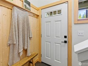25681 NE School House Place, Kingston WA 98346