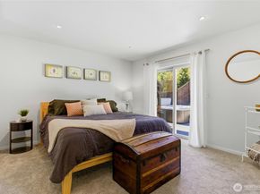 25681 NE School House Place, Kingston WA 98346
