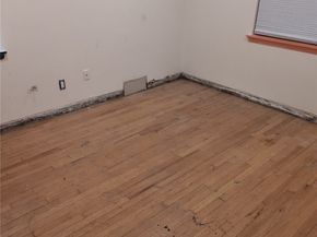 6925 52nd Avenue S, Seattle WA 98118