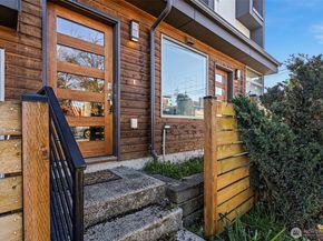 1827 NW 85th St, Seattle WA 98117
