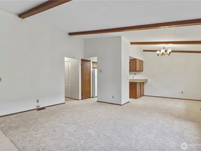 6822 NE 153rd Pl, Kenmore WA 98028
