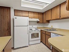 6822 NE 153rd Pl, Kenmore WA 98028