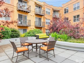 413 NE 70th Street 309, Seattle WA 98115