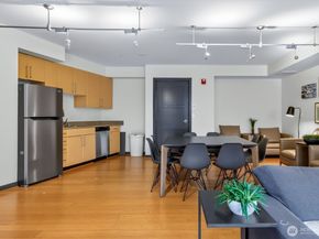 413 NE 70th Street 309, Seattle WA 98115