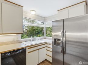 3822 Shelby Road, Lynnwood WA 98087