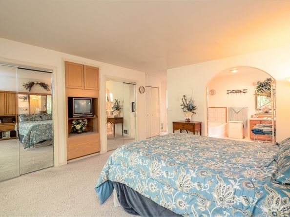 6 A Saratoga Drive, Hat Island WA 98206