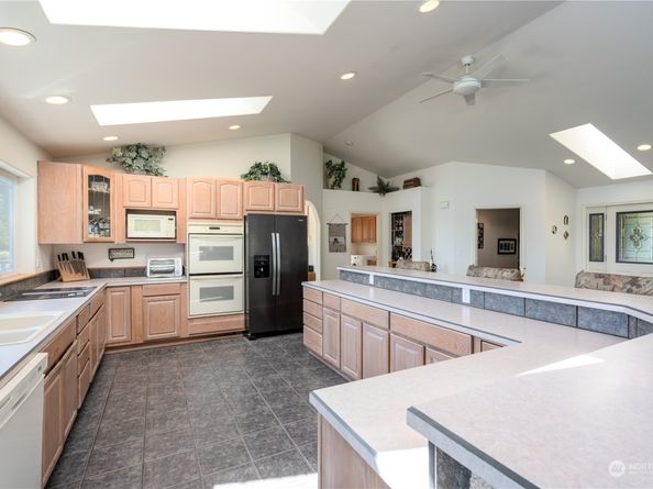 6 A Saratoga Drive, Hat Island WA 98206
