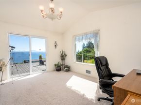 6 A Saratoga Drive, Hat Island WA 98206