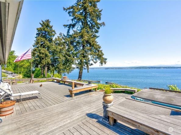 6 A Saratoga Drive, Hat Island WA 98206