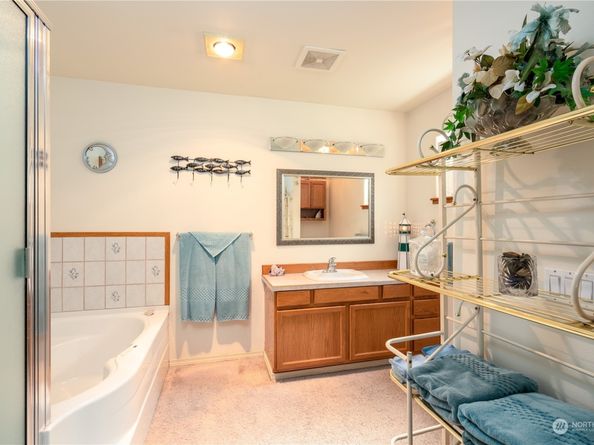 6 A Saratoga Drive, Hat Island WA 98206