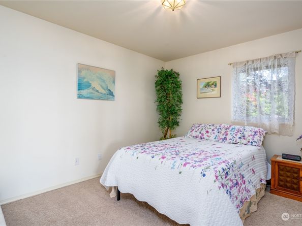 6 A Saratoga Drive, Hat Island WA 98206