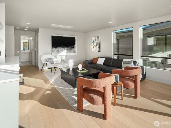 14315 NE 148th Place 6B, Woodinville WA 98072