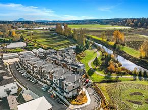 14315 NE 148th Place 6B, Woodinville WA 98072