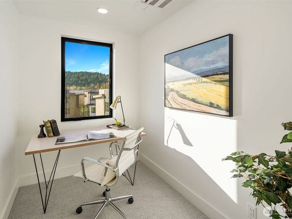 14315 NE 148th Place 6B, Woodinville WA 98072