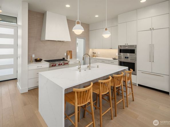 14315 NE 148th Place 6B, Woodinville WA 98072