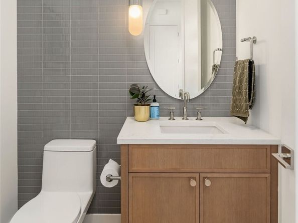 14315 NE 148th Place 6B, Woodinville WA 98072