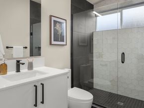 1470 B 21st Avenue, Seattle WA 98122