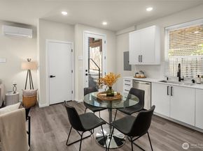 1470 B 21st Avenue, Seattle WA 98122