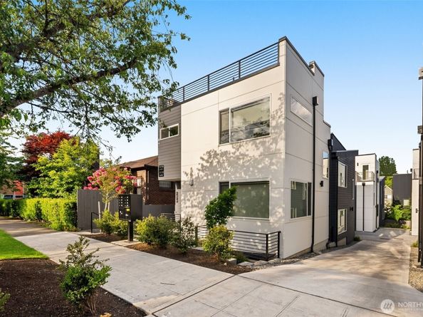 1470 B 21st Avenue, Seattle WA 98122