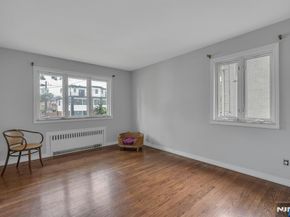 1082 Palisade Avenue, Fort Lee NJ 07024