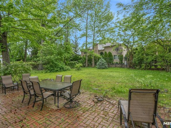 1082 Palisade Avenue, Fort Lee NJ 07024