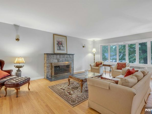 1082 Palisade Avenue, Fort Lee NJ 07024