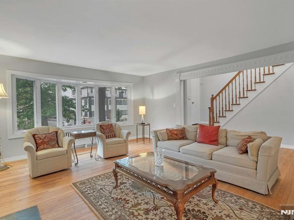 1082 Palisade Avenue, Fort Lee NJ 07024